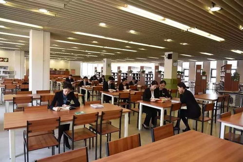 中瑞酒店管理学院图书馆 酒店管理学习的知识后盾